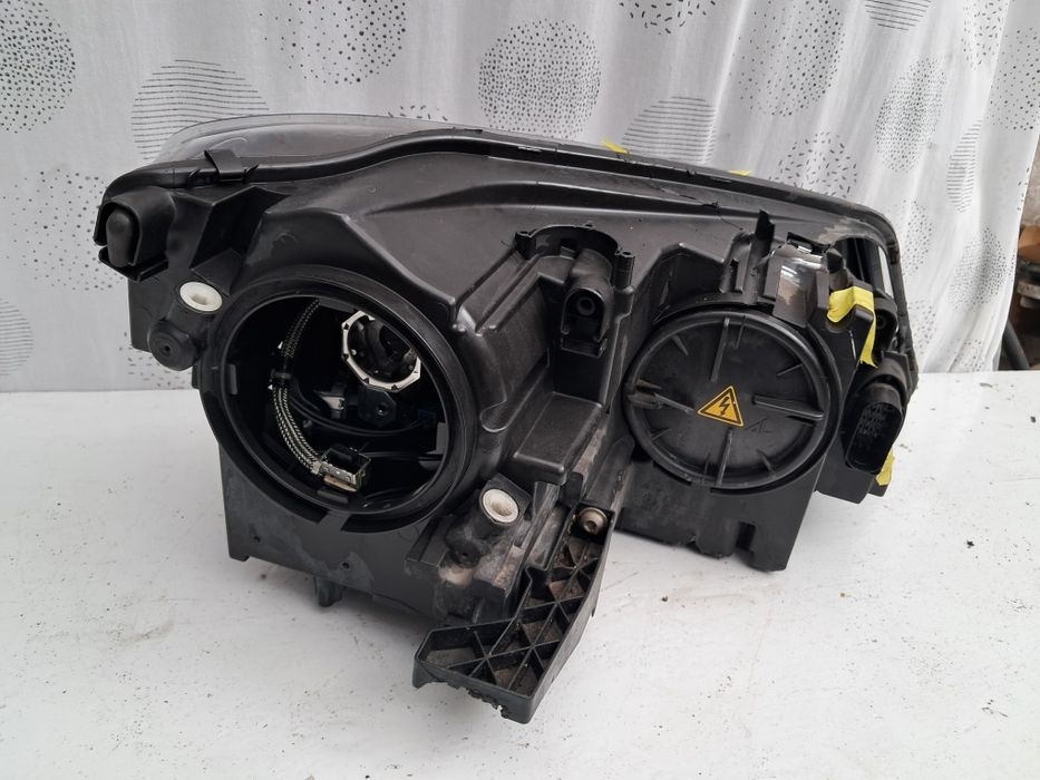 Фар Seat Alhambra