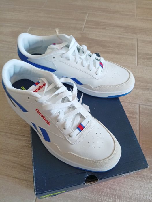 Продавам нови маратонки, Reebok.