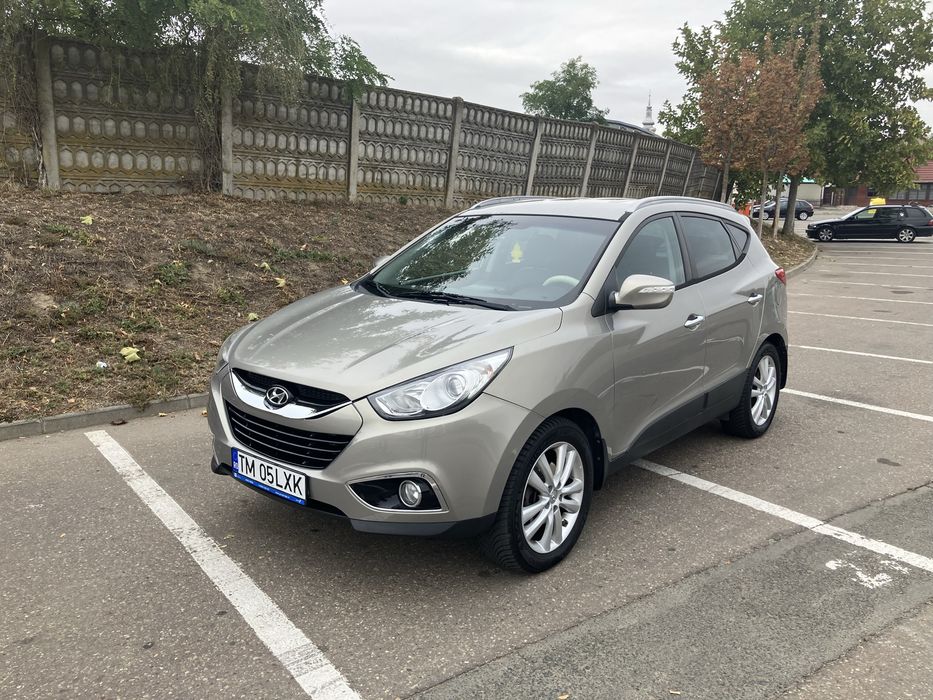 Hyundai IX35 diesel, 184 CP, tractiune integrala, cutie automata