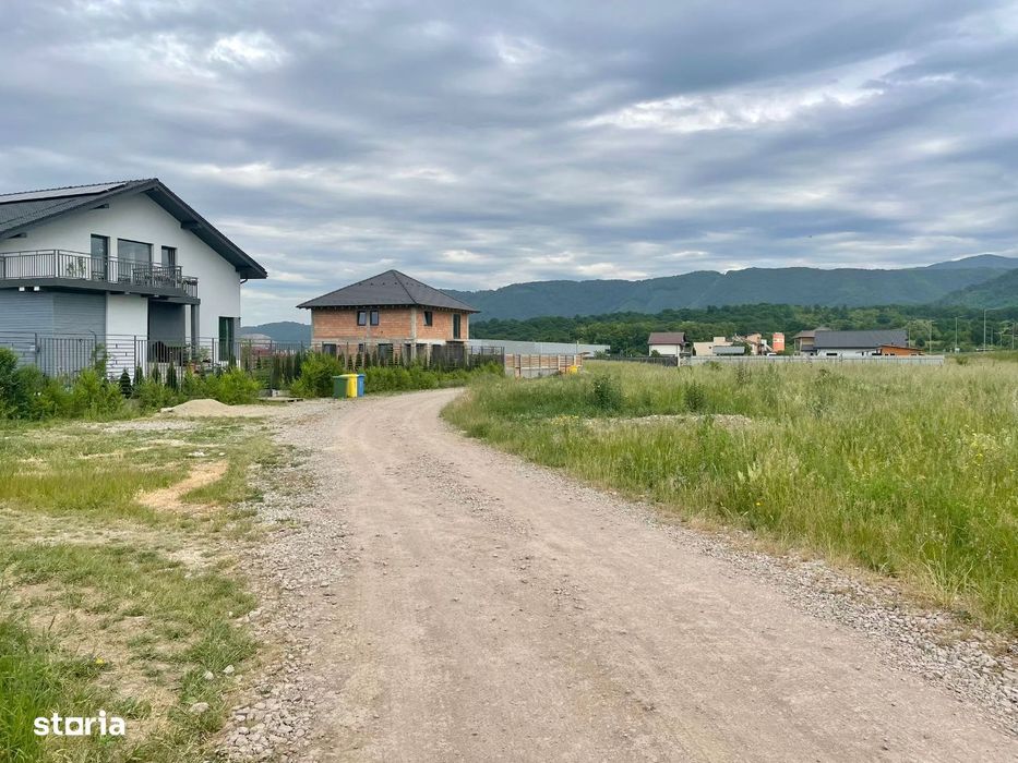 Lot de casa Cristian 758mp !