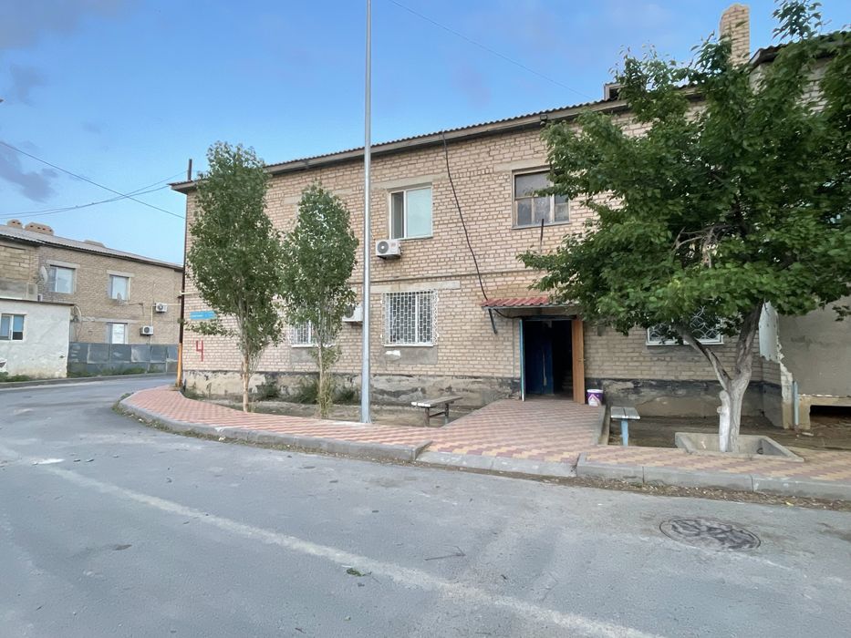 Құлсарыдан ең тыныш 4-мкрнан 2-бөлмелі үй жалданады