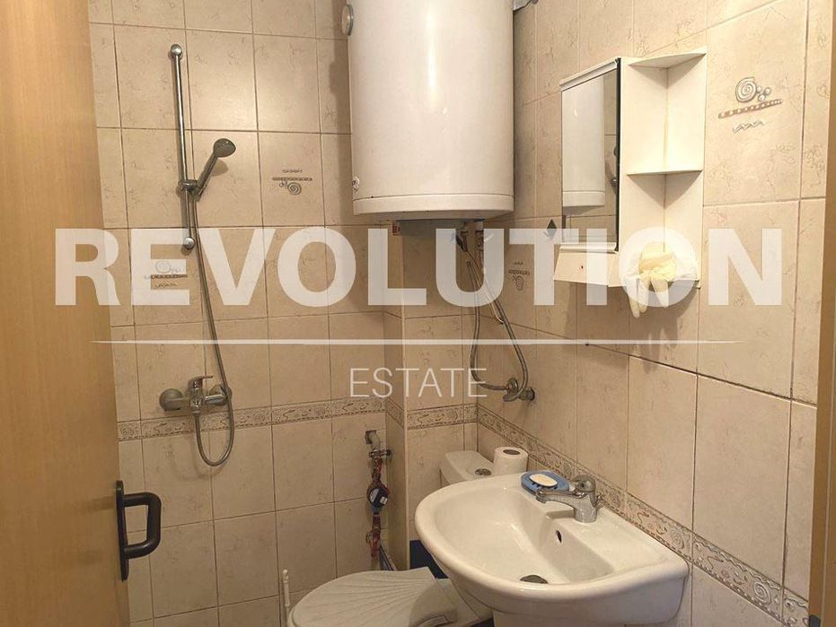 Дава се под наем Двустаен апартамент в Варна, Спортна зала - 52 кв.м за 350 € - Снимка #4