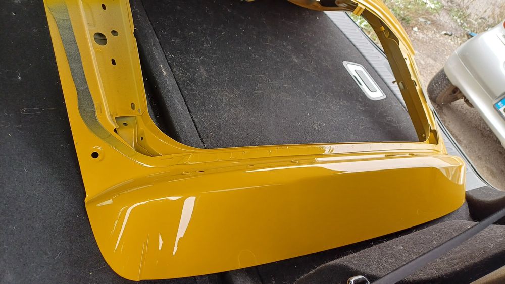 Peugeot 208 Капак на багажник / Врата багажник