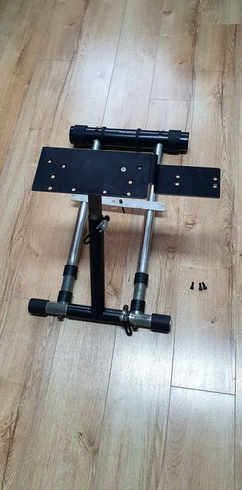 Stand volan wheel stand pro Gaming logitech 25,27,29,923,920

Transpor