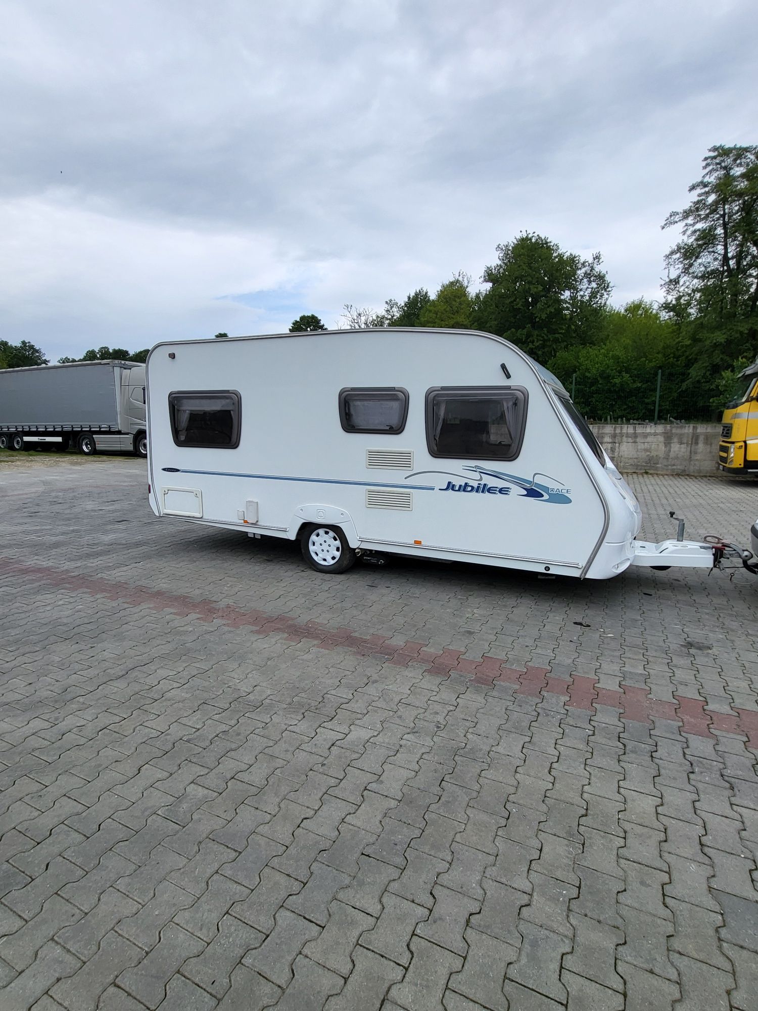 Vând/Schimb,accept variante auto , rulotă SWIFT JUBILEE ENVOY 2007