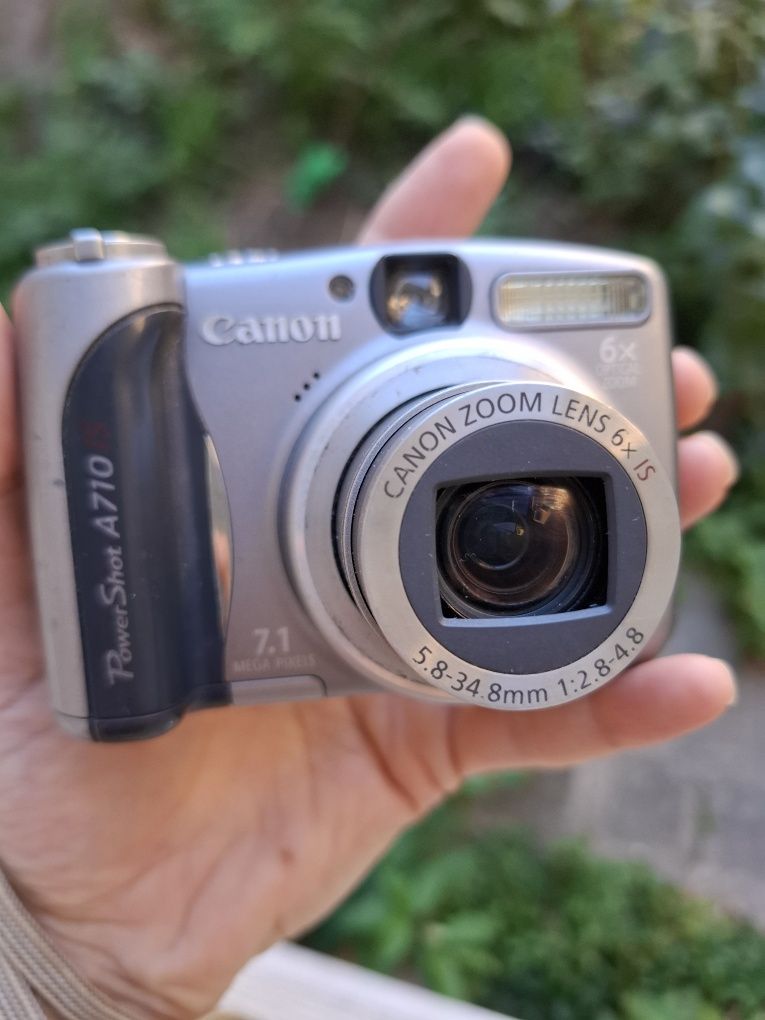 Компактен дигитален фотоапарат CANON Powershot A710