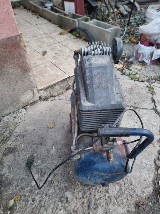 Compresor aer stern 24l   300 lei