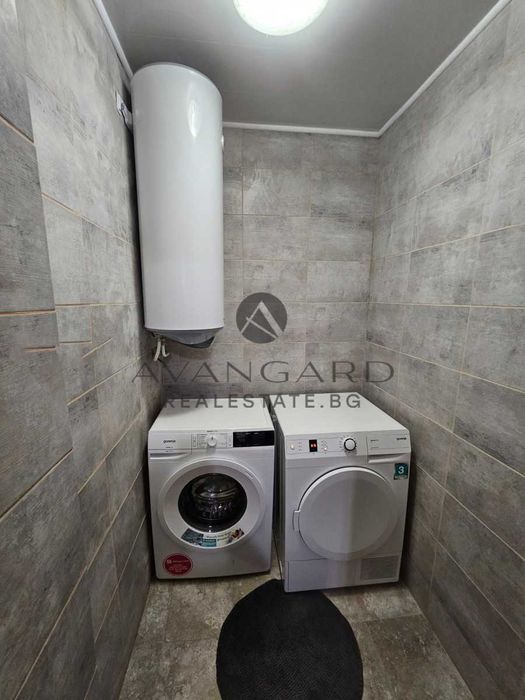 Продава се Тристаен апартамент в Пловдив, Кючук Париж - 94 кв.м за 1766 €/кв.м - Снимка #13