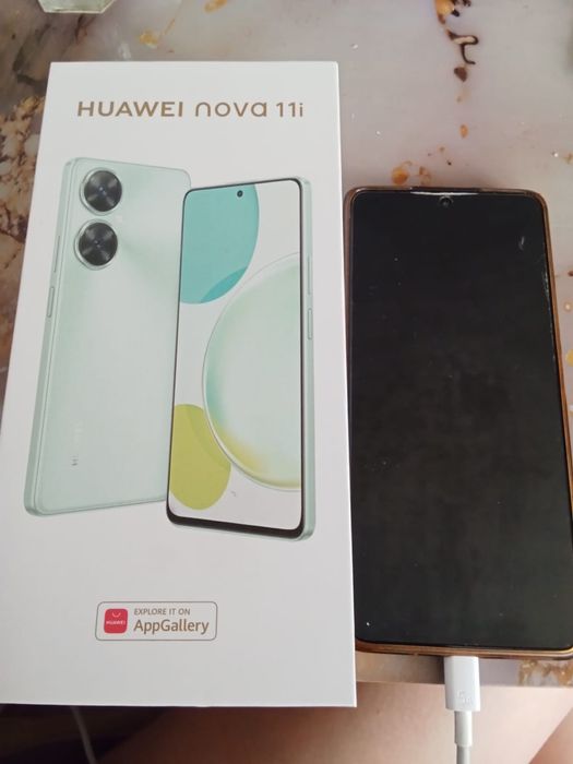 Продам телефон. Huawei nova 11