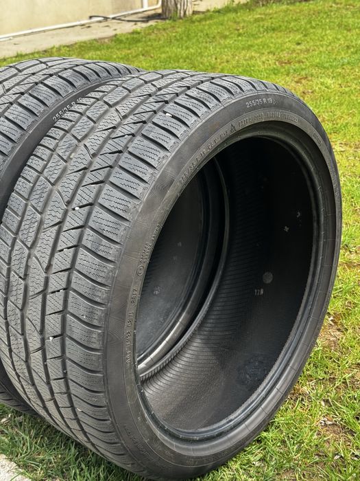 Set 4 Anvelope de iarna R19 | 2 - 255/35/19 | 2 - 235/35/19