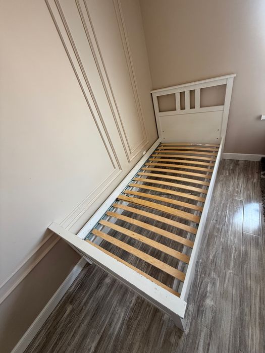 Кровать IKEA 90*200