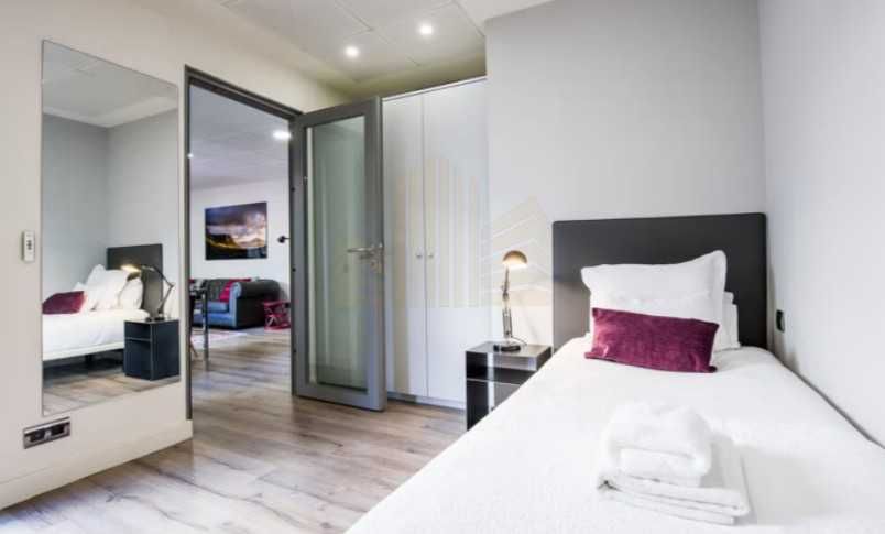 Дава се под наем Тристаен апартамент в Пловдив, Център - 73 кв.м за 193.8 € - Снимка #1