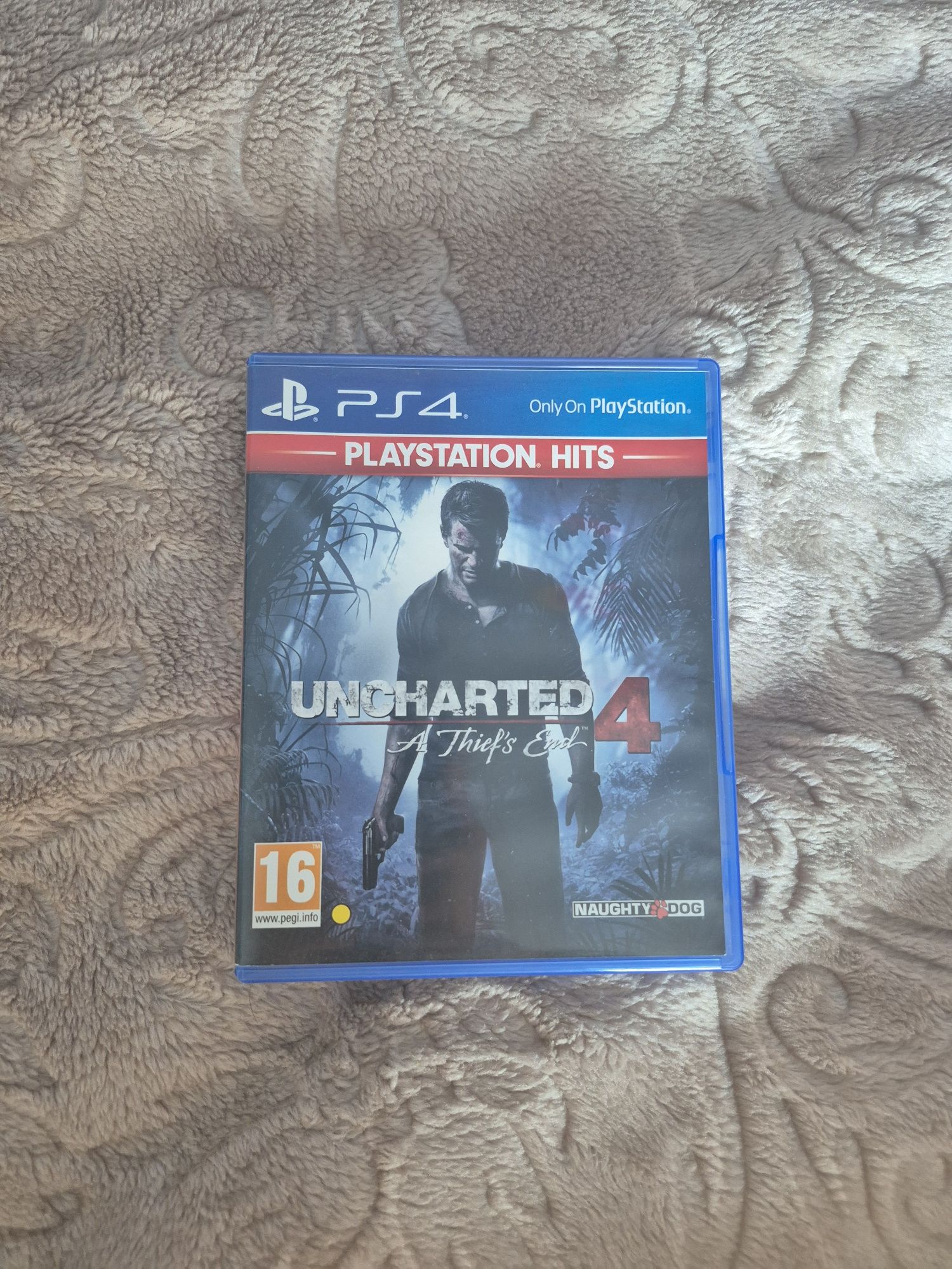 Vând uncharted 4 pentru ps4