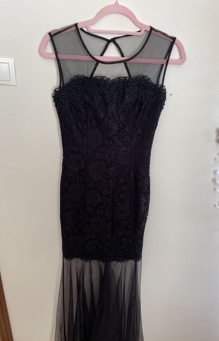 Официална рокля