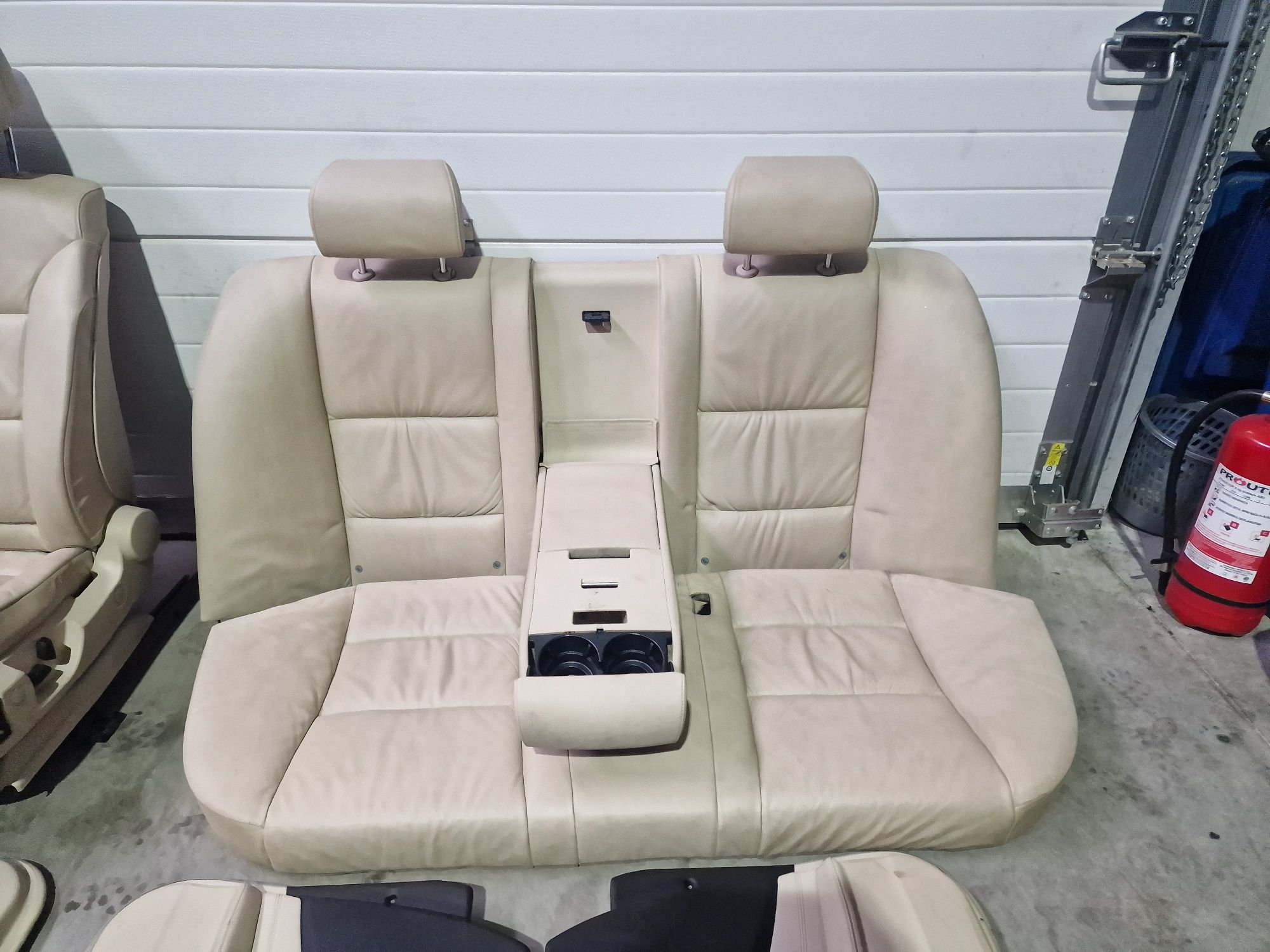 Interior scaune bancheta piele crem bmw seria 5 e60 fara incalzire