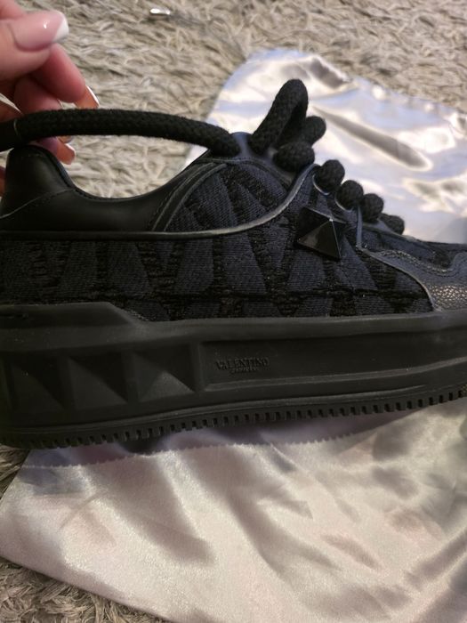 Нови V.a.l.e.n.t.i.n.o ест.кожа 39 размер