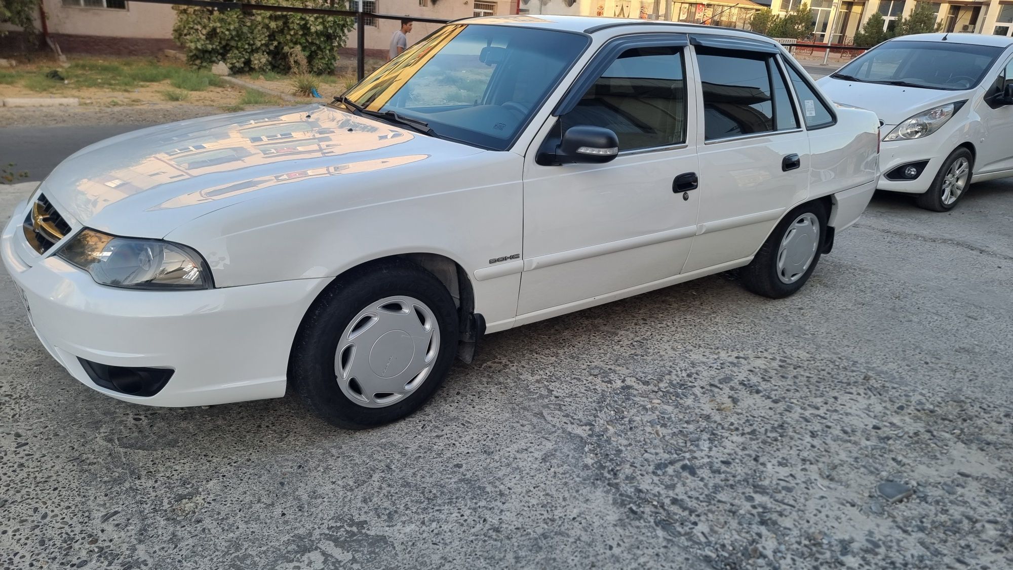Nexia 2 2014 xolati zur