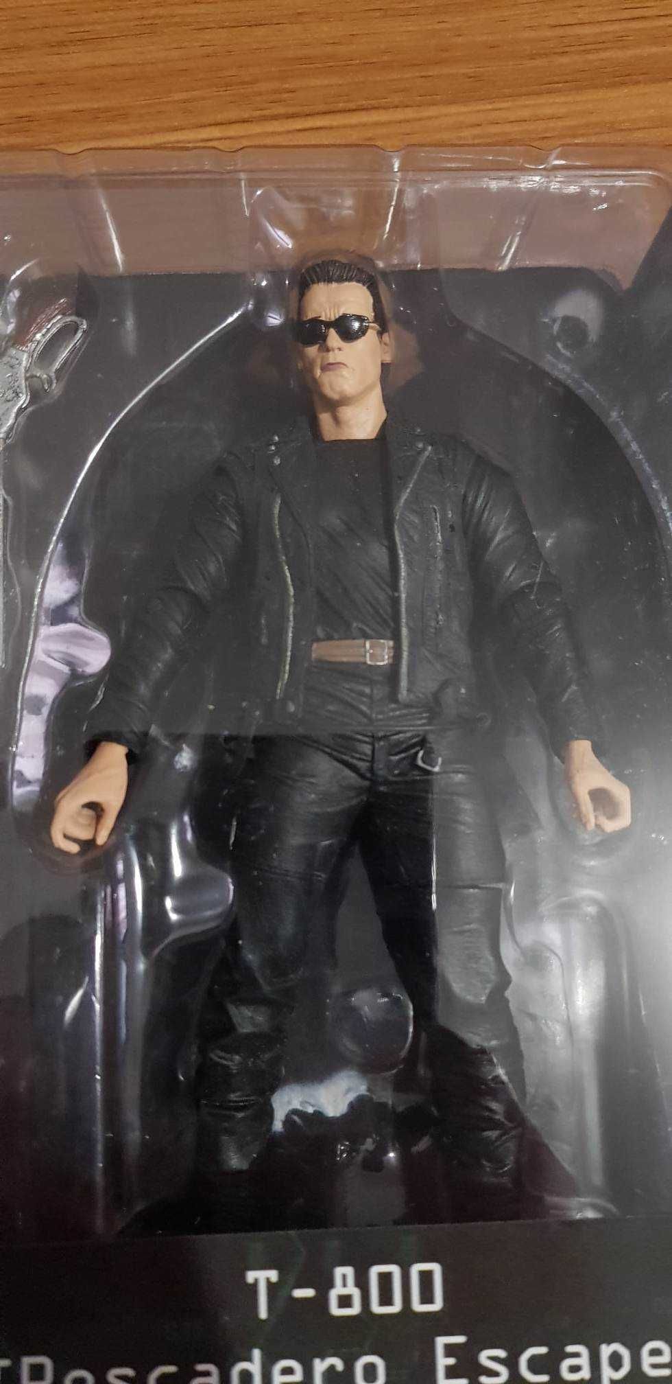 NECA Terminator T-800