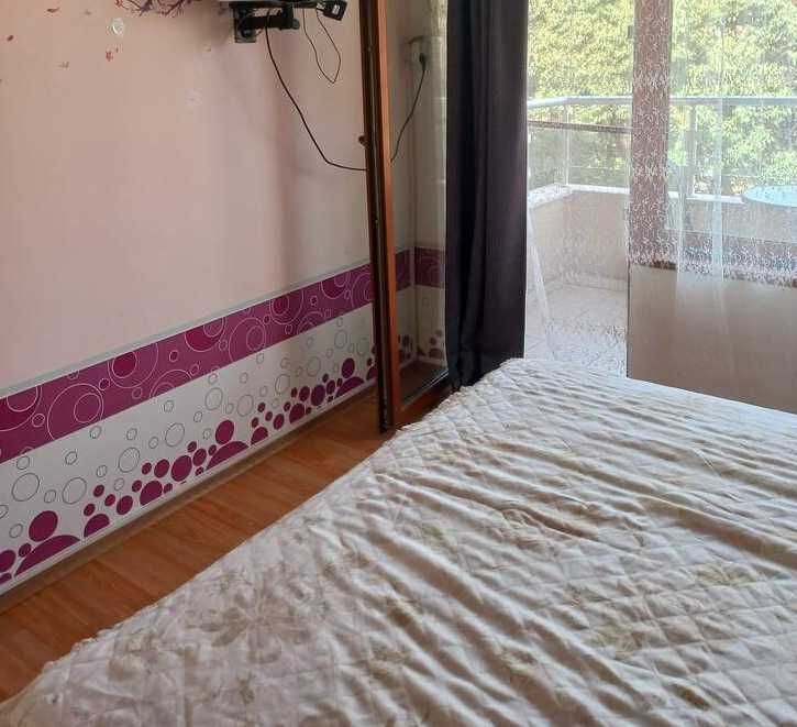 Дава се под наем Двустаен апартамент в Бургас, Сарафово - 240 кв.м за 240 € - Снимка #2