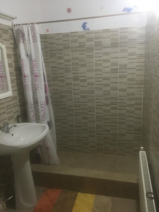 Apartament 2camere de inchiriat in targovite