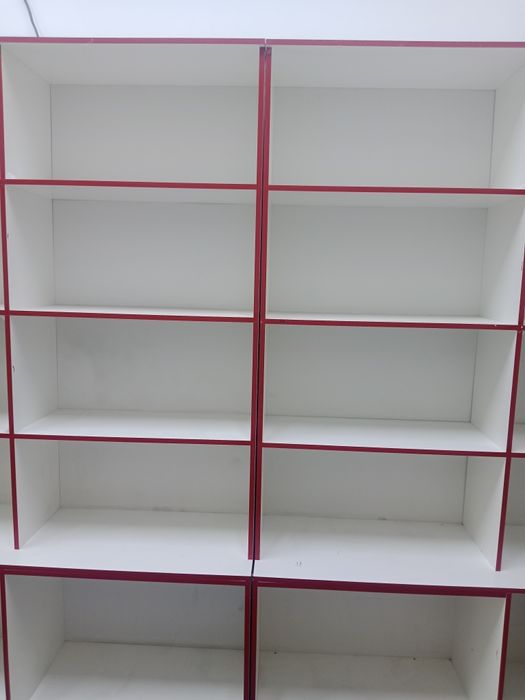 Магазин учун мебелли стеллажлар