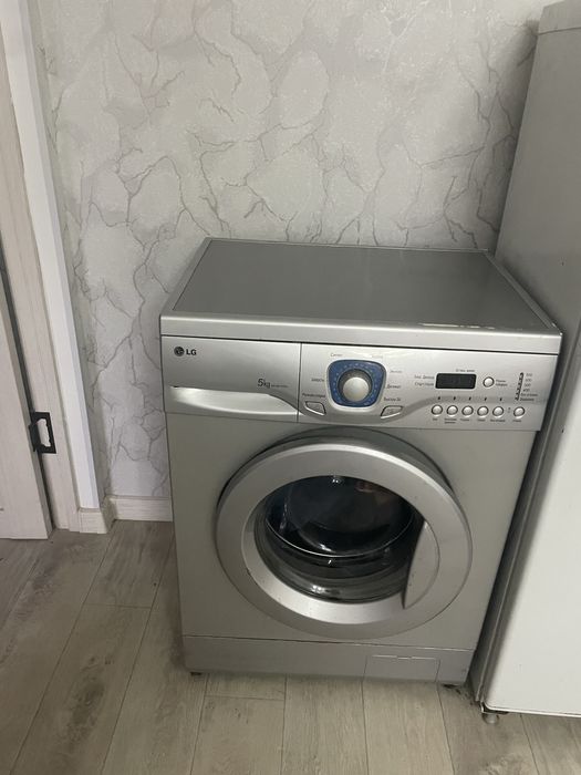 Срочно продам стиралку lg
