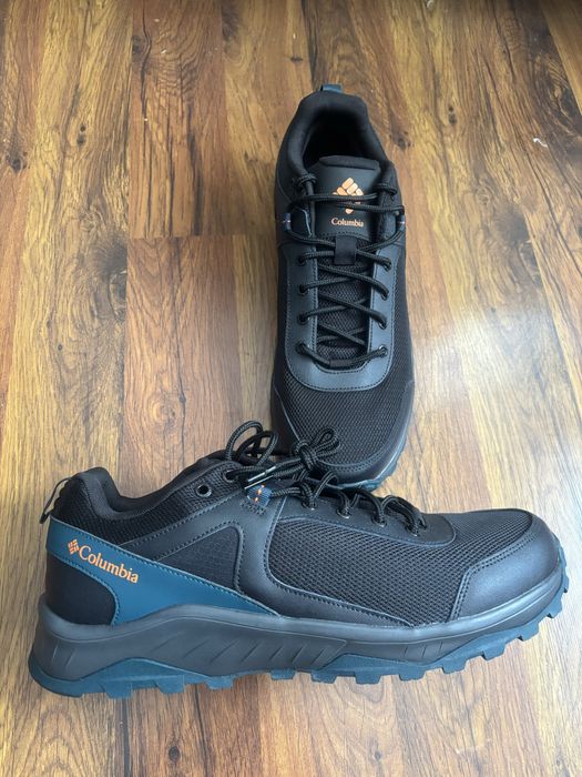 Нови мъжки обувки Colubia
