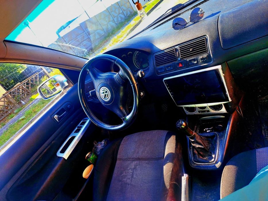 Golf 4 3000 de lei