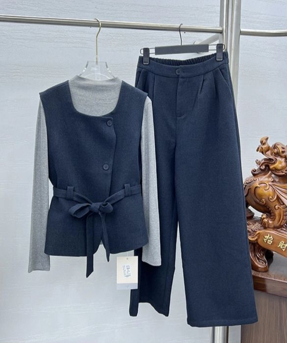 Тройка женская новая