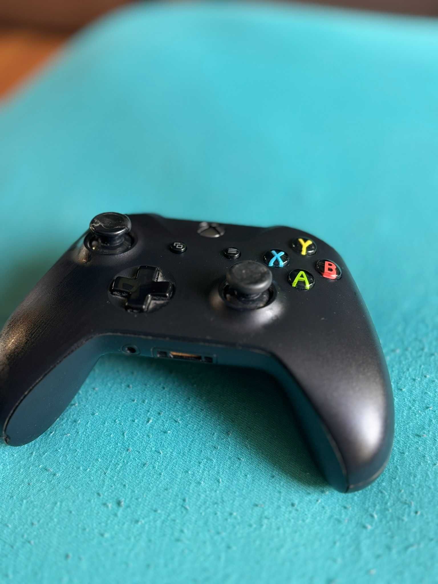 Xbox One Wireless controler black