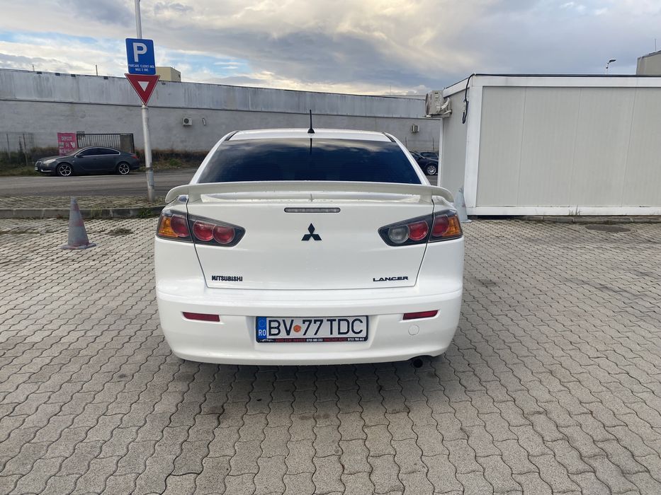 mitsubishi lancer