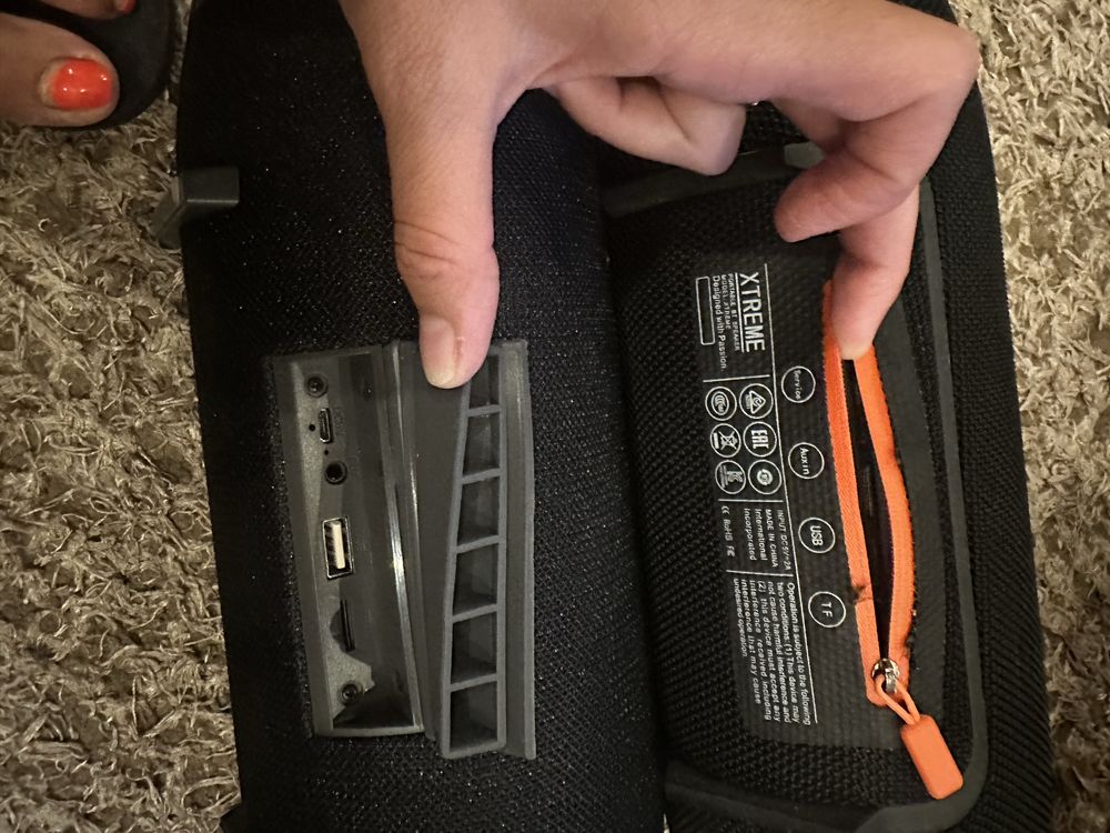 Колонка JBL 2 бр налични