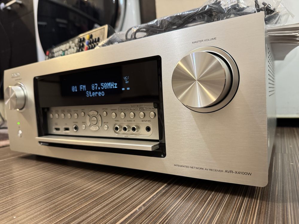 Denon AVR-X4100 Пълен комплект .Като нов Bluetooth