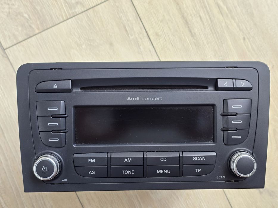 Audi concert 2 за ауди а3 8п