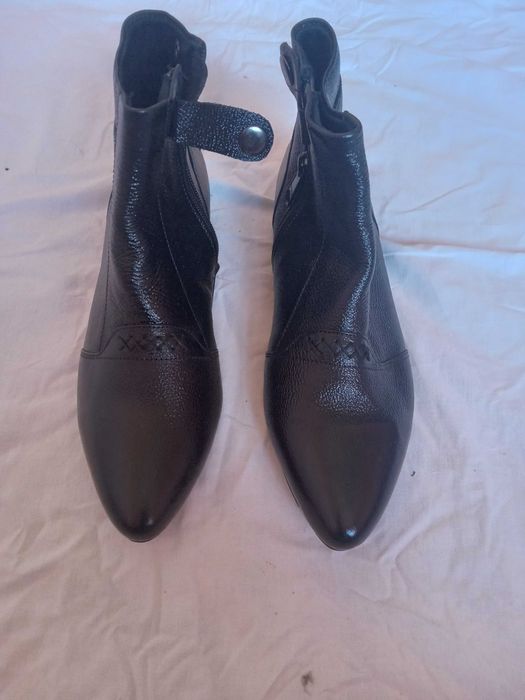 Обувки дамски естествена кожа чисто нови