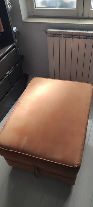 Taburet cu spatiu de depozitare