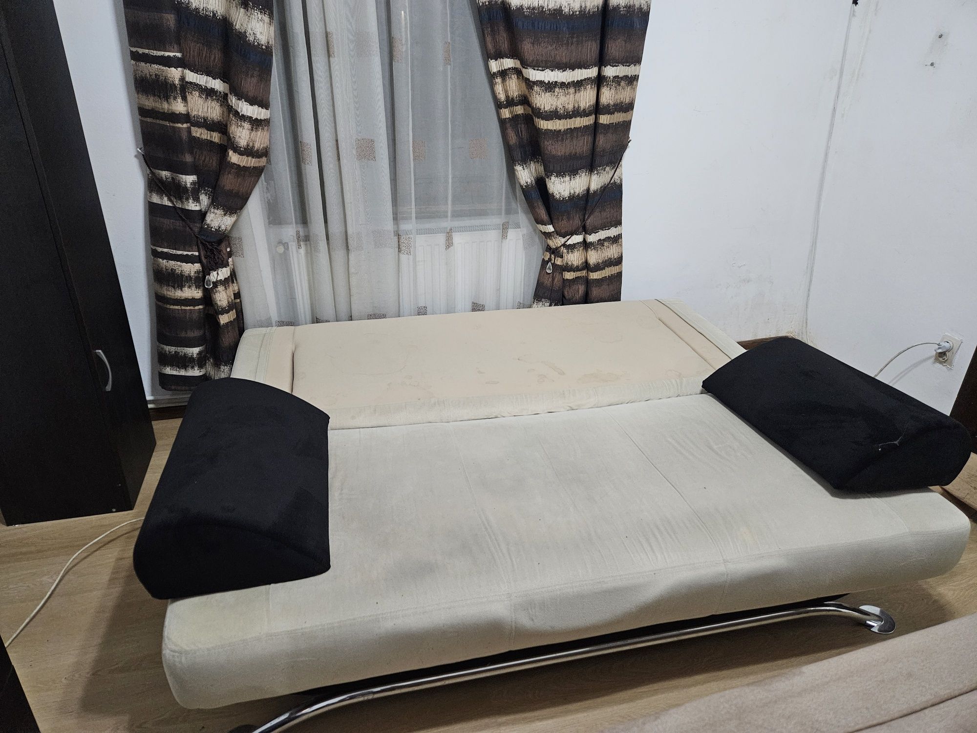 Vand canapea extensibila