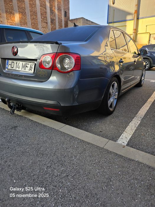Se vinde Vw jetta