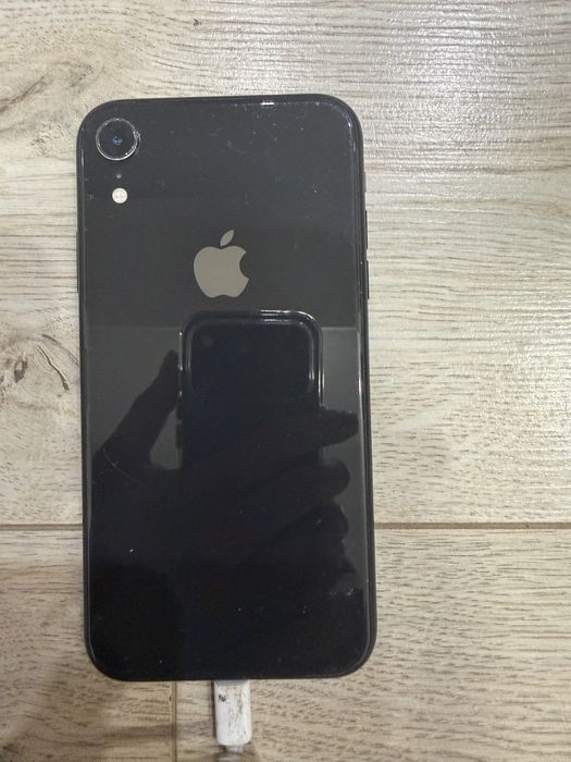 Продам Айфон xr, 128 гб