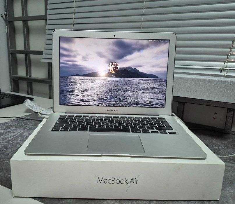 Apple MacBook Air 13 дюймов 2015 года (Иманова, 41, н.п.3.) лот 802072