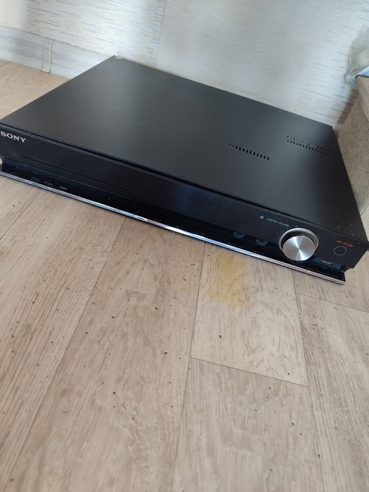 Видеоплеер Sony продам