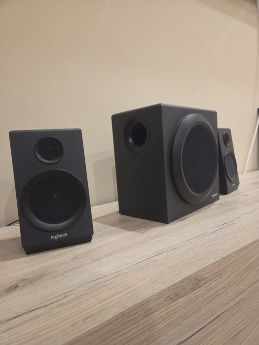 Boxe Logitech Z333 2.1 – subwoofer + 2 sateliţi