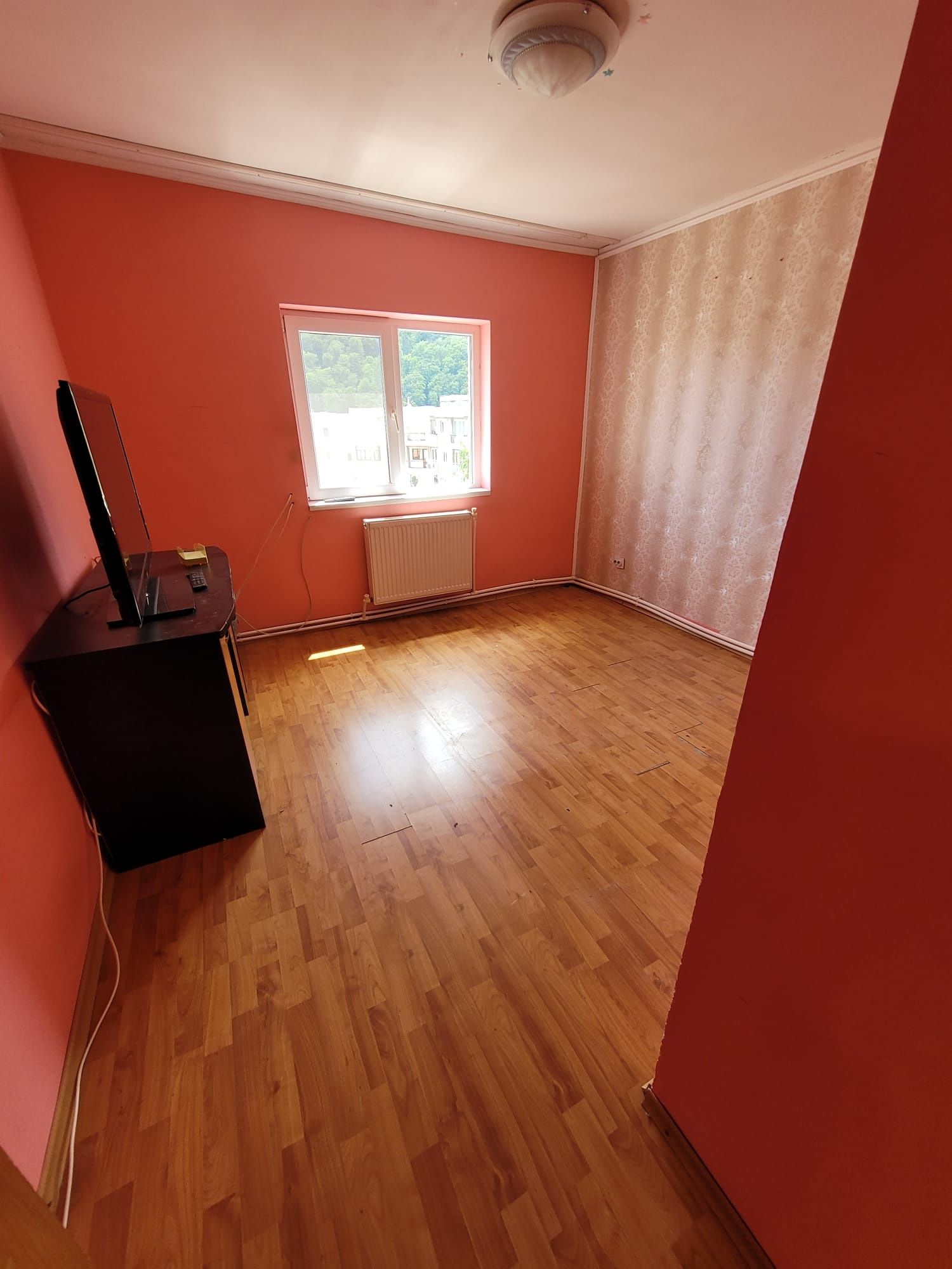 Proprietar de vanzare apartament 3 camere Comanesti
