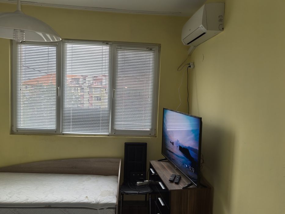 Давам в ТОП Центъра тристаен апартамент под наем в Свиленград България