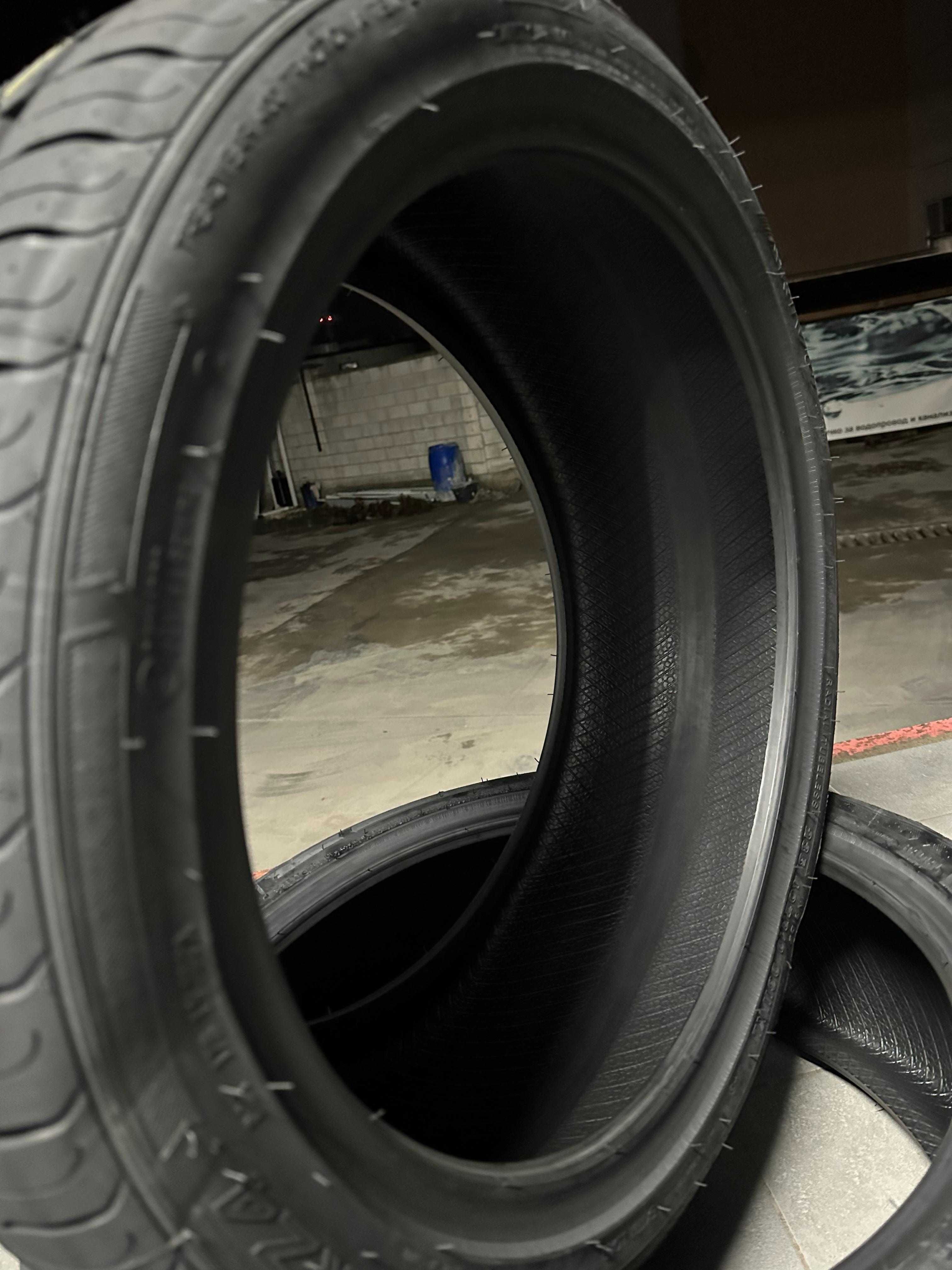 Нови летни гуми ARIVO ULTRA ARZ4 235/40R19 96W XL НОВ DOT