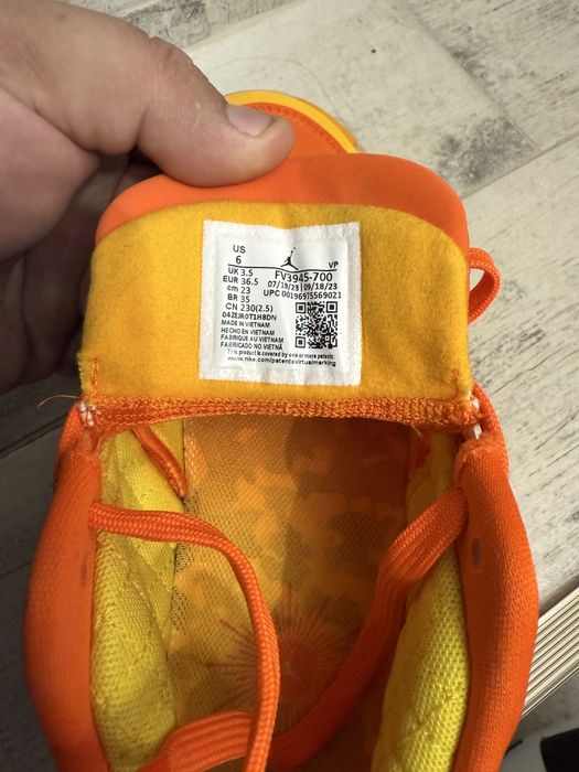 Vand adidasi Air Jordan nr.36.5 23 CM