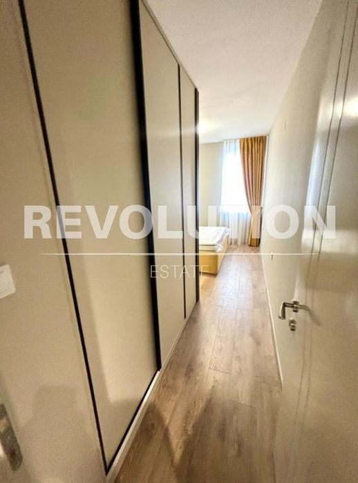 Продава се Тристаен апартамент в Пловдив, Съдийски - 103 кв.м за 1602 €/кв.м - Снимка #3