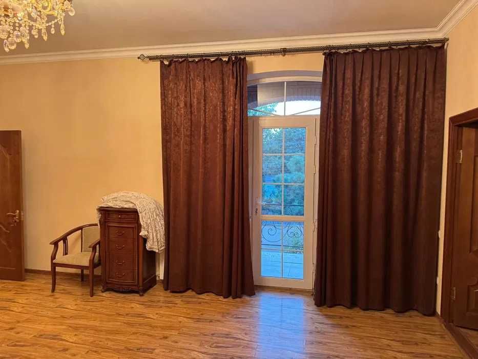 Сдам Евродом 3-соток на Центр Луначарском Санаторий Турон / id9038 /