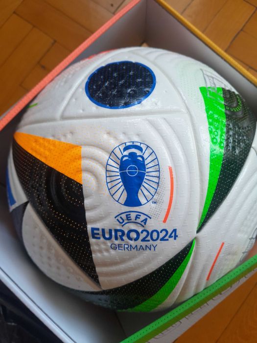 Pantalon adidas, si minge adidas Euro2024 si MLS