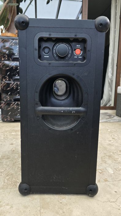 Vend boxe SOUNDBOKS cu încă doua baterii